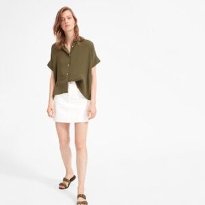 Everlane Clean Silk Square Shirt in Olive Green